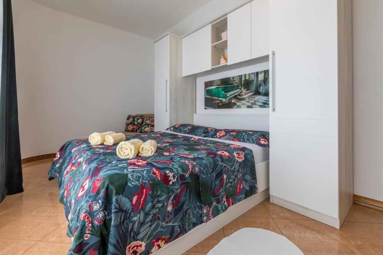 Villa M Crikvenica Kültér fotó