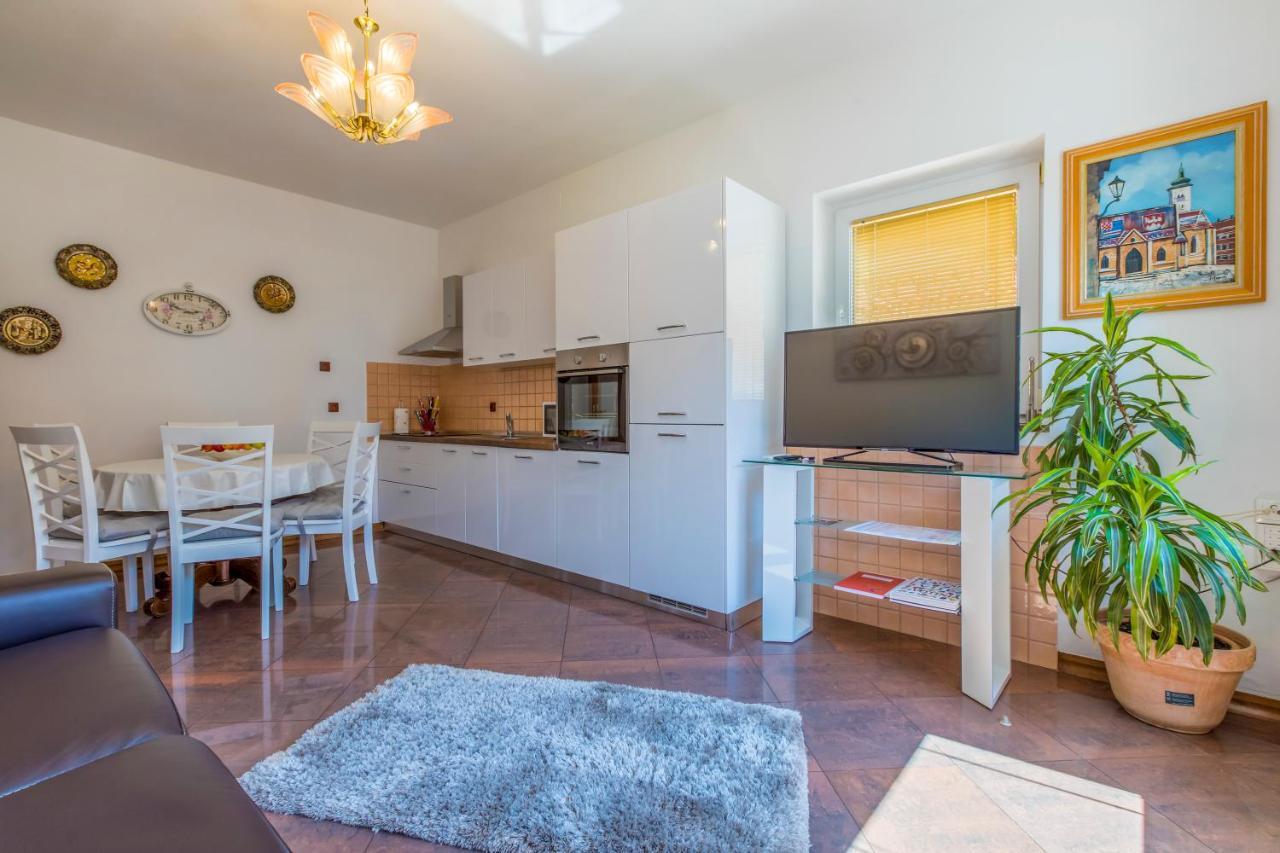 Villa M Crikvenica Kültér fotó
