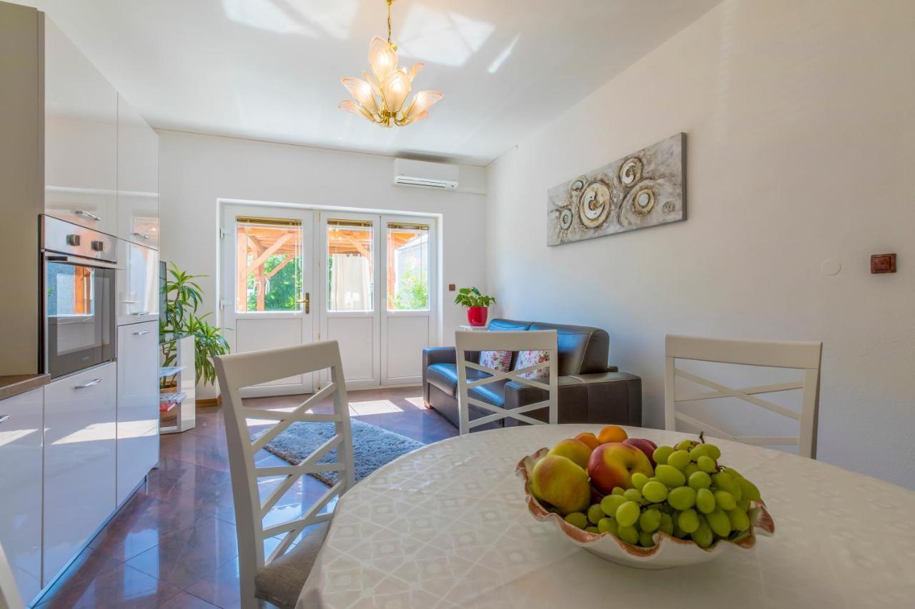 Villa M Crikvenica Kültér fotó